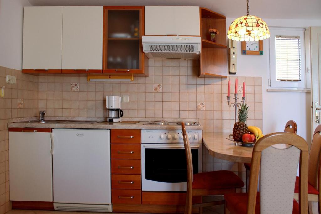 Apartments Amore Bol Room photo