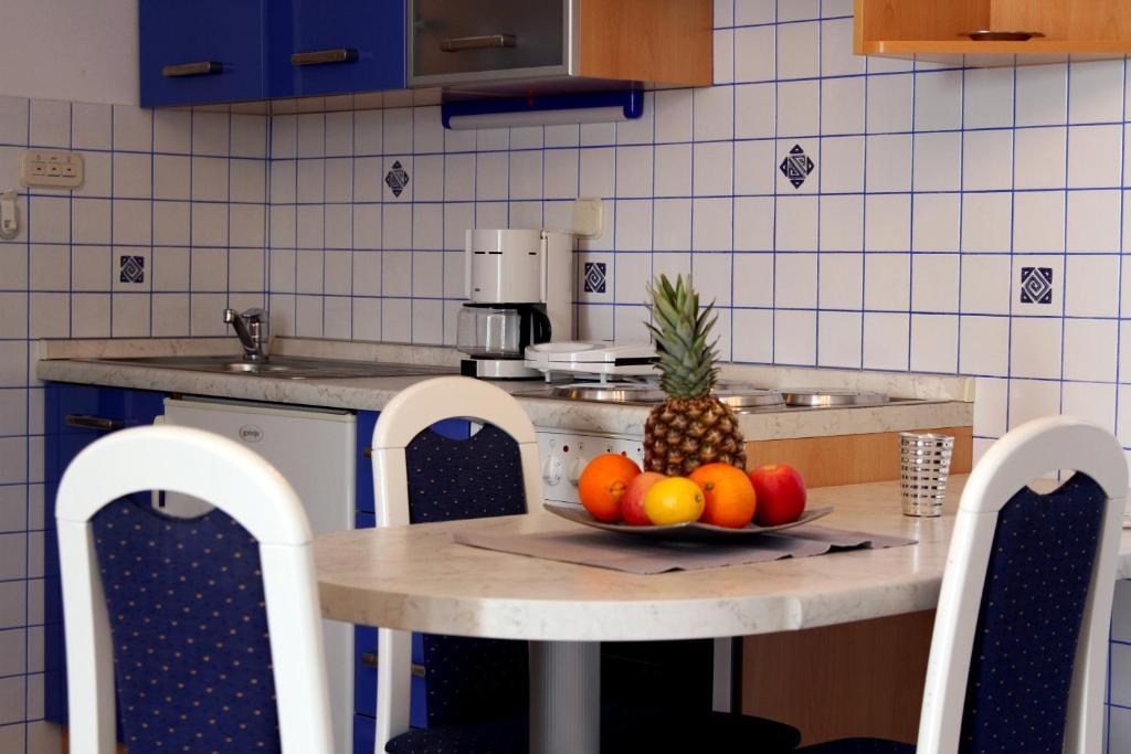 Apartments Amore Bol Room photo