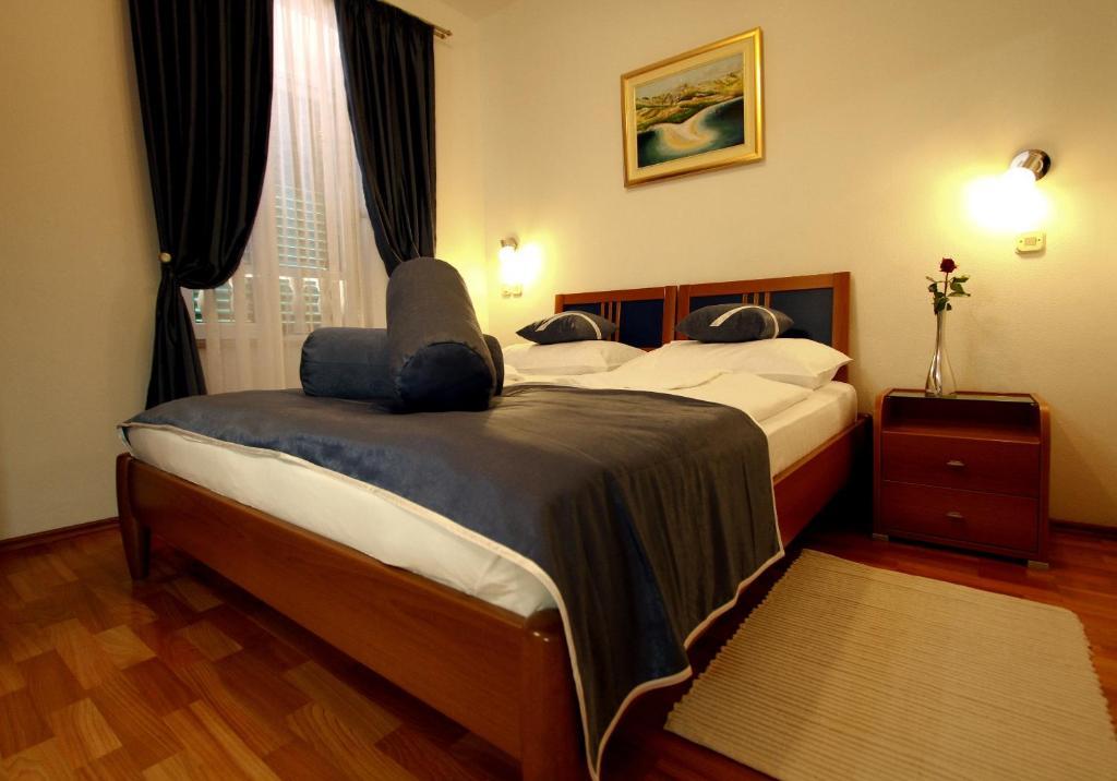 Apartments Amore Bol Room photo